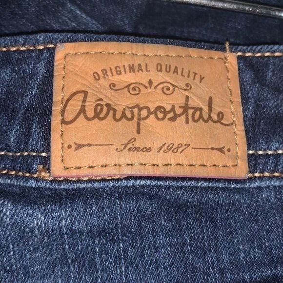 Aeropostale Chelsea Bootcut Dark Wash Jeans 6 Short Cotton/Spandex Womens Casual - Picture 3 of 11